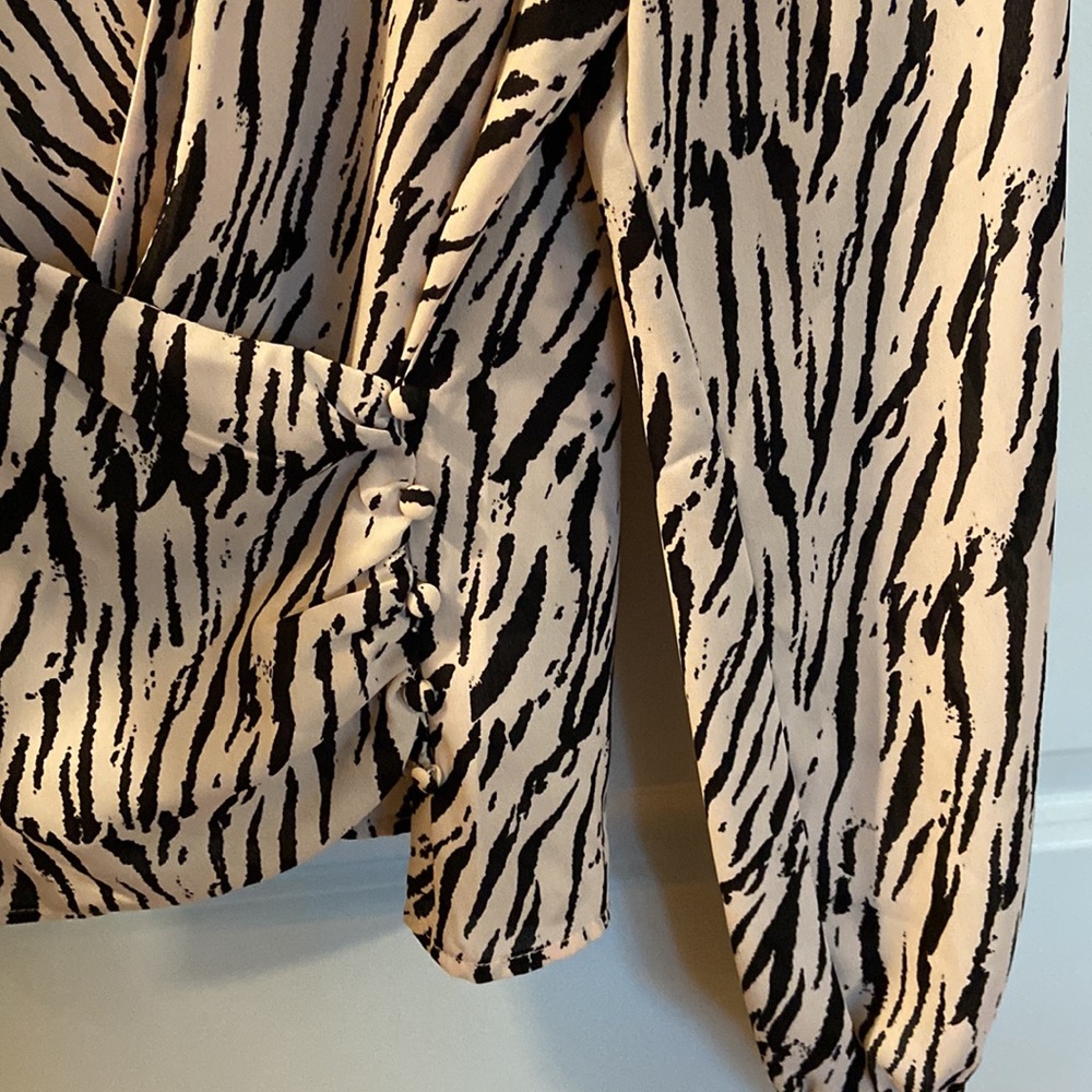 Wrap blouse - Picture 4 of 8